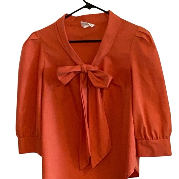 Vintage  Rust Orange Women's Top w/ tie bow - Picture 2 of 6